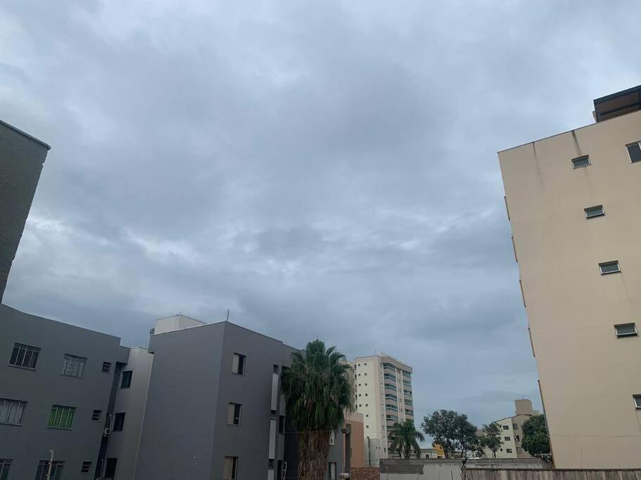 Apartamento Inteiro No Bairro Santa Monica Uberlândia المظهر الخارجي الصورة
